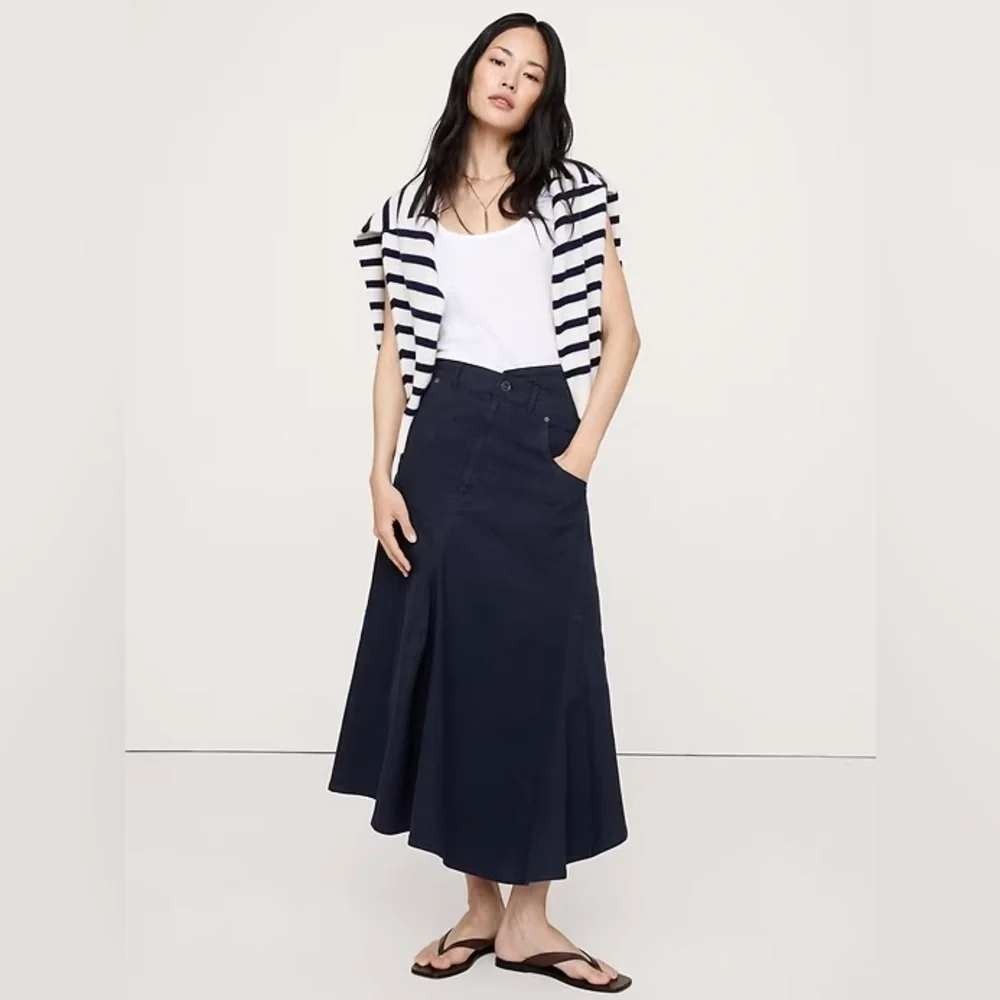Banana Republic Crossover Stretch Cotton Long Midi Skirt 6 Petite Navy Blue NWT